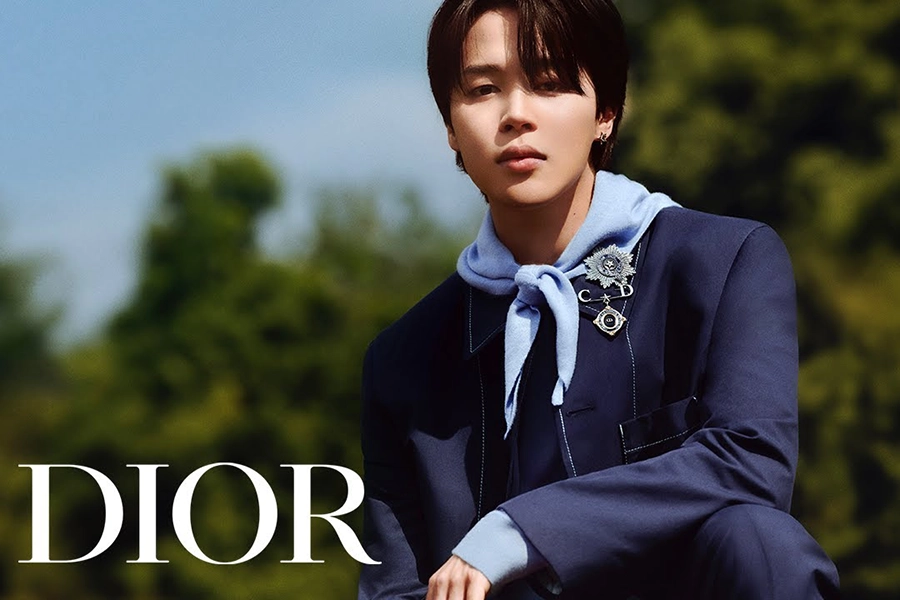 Jimin's massive Dior campaign in Japan leaves fans awestruck