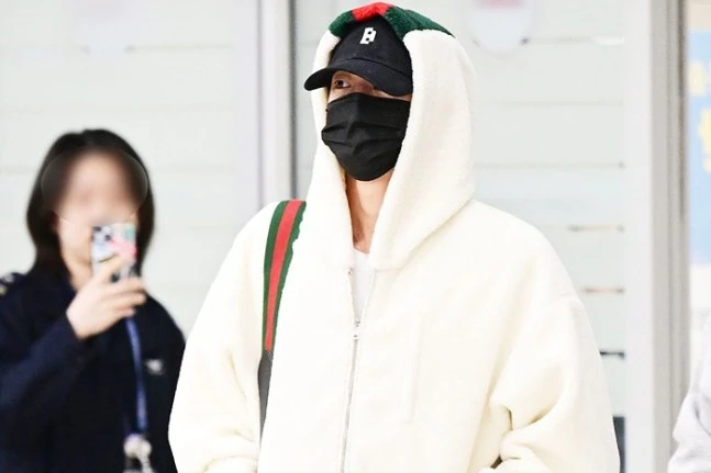 Photos: Jin arriving at Incheon International Airport 11.22.2024