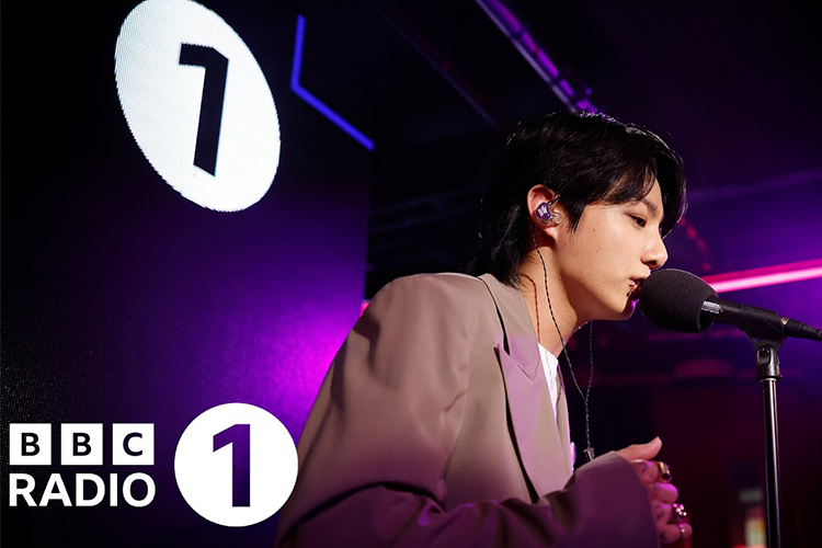 Watch: Jung Kook - BBC Radio 1 Live Lounge