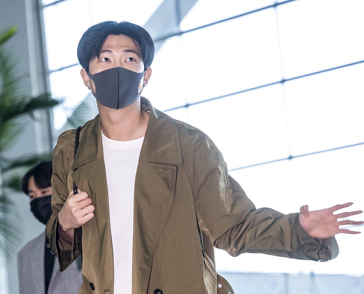 Photos:  RM departing Incheon International Airport 02/24