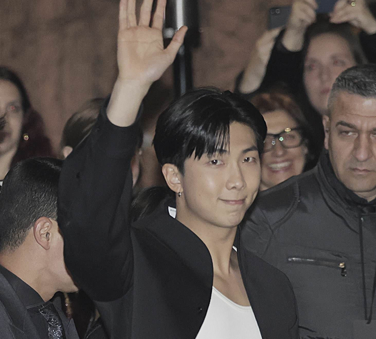 Photos: RM at Bottega Veneta, Milan Fashion Week