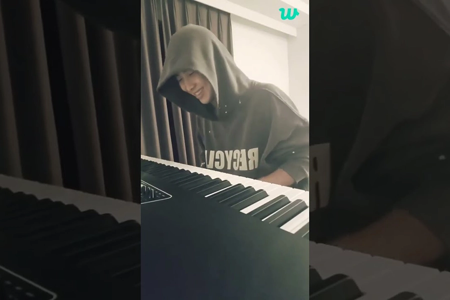 Watch: 10.18.2023 RM on Weverse Live!