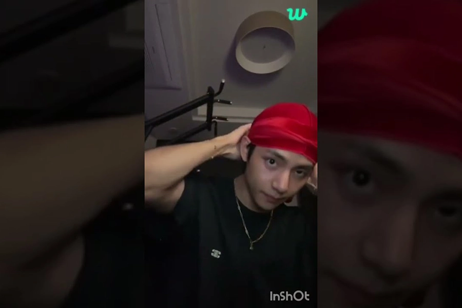 Watch: 10.08.2023 V on Weverse Live!